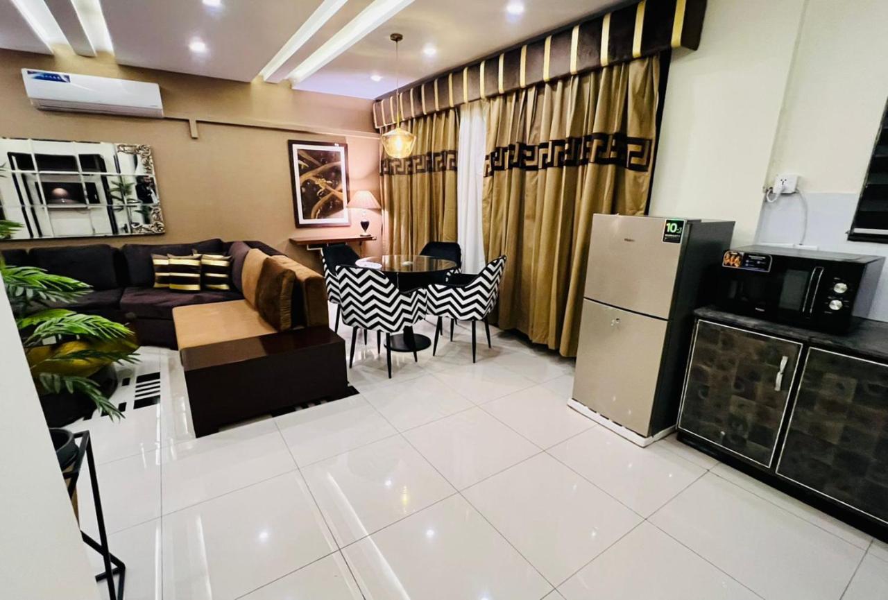 Burj Al Bahria Town Luxury Suites Lahore Bagian luar foto