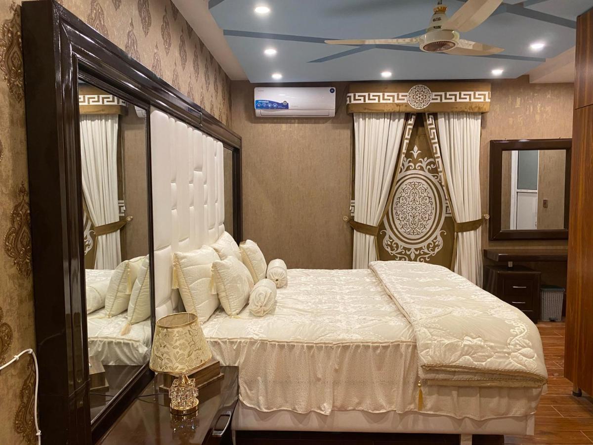 Burj Al Bahria Town Luxury Suites Lahore Bagian luar foto